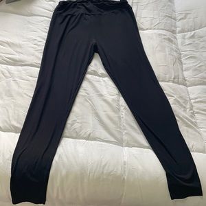 Black LuLaRoe Tall & Curvy Leggings